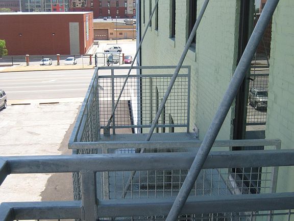 4th image of 2615 Washington Blvd #309