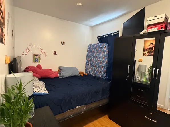 (undisclosed Address), Jamaica, NY 11435