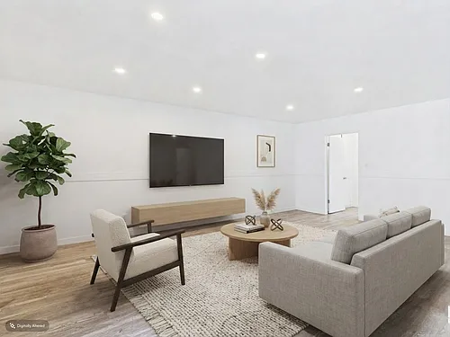 11825 National Blvd #4 Photo 1