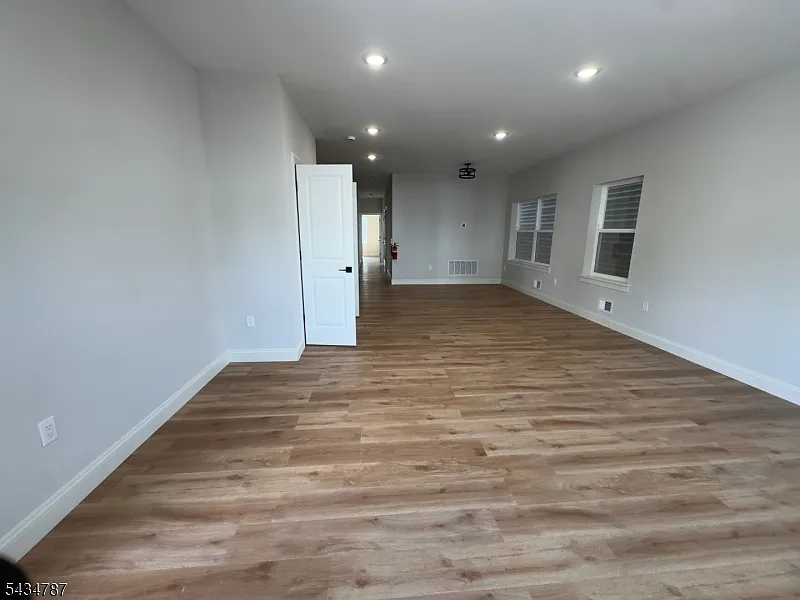 Building Photo - 486 S 19th St #1
