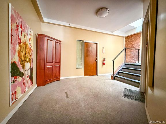 2nd image of 934 South St APT 2