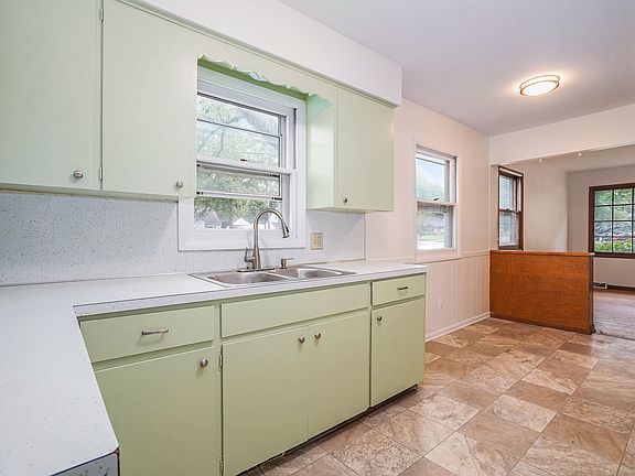 3rd image of 5213 Burgis Ave SE #5213