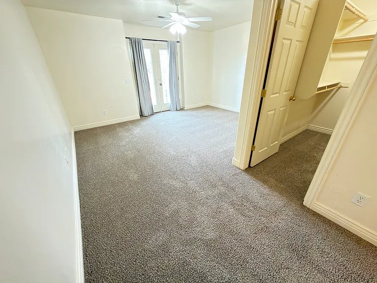 1230 E Jen Dr — Photo 12