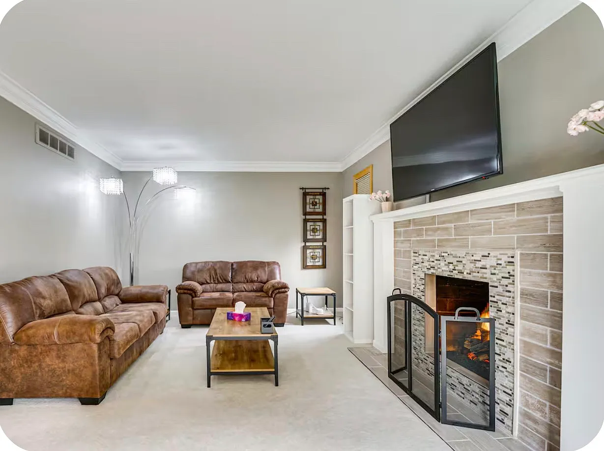 3 bed, 1890 sqft, $3,350 — Photo 4