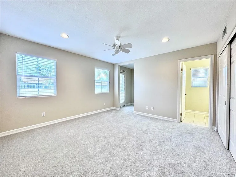 17 Pamela Way — Photo 21