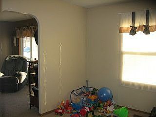 2nd image of 211 Northmoor Dr