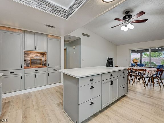 4th image of 1518 Della Ct