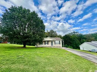 35 Cardinal Dr, Cadiz, KY 42211