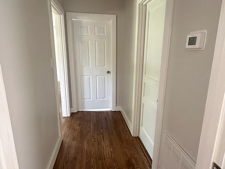 812 Upper Ferry Rd — Photo 6