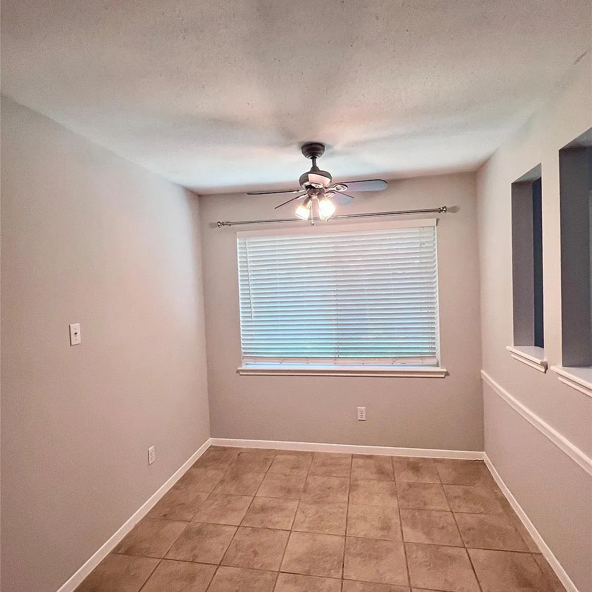 3 bed, 2.0 bath, 1675 sqft, $2,200 — Photo 4