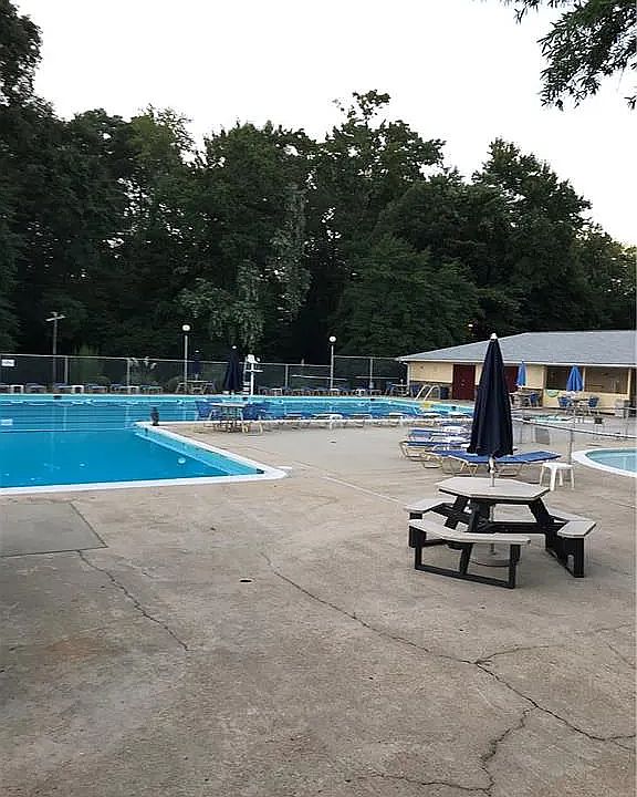 2nd image of 1529 Americana Dr