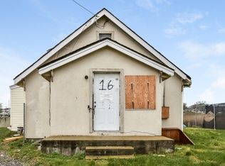 16 New St, Oceanside, NY 11572