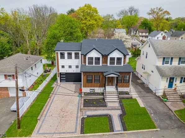 42 2Nd St, Dumont Boro, NJ 07628