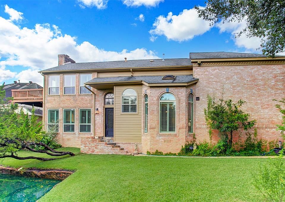 1st image of 12815 Park Royal Dr