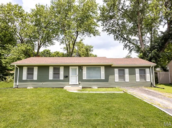 7 Jennine Dr, Belleville, IL 62226