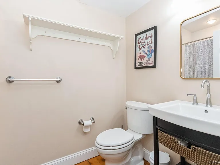 120 Verplanck Ave — Photo 12