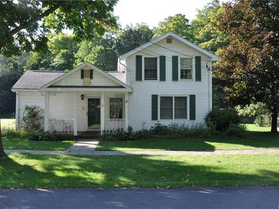 37 Brooklyn St, Akron, NY, 14001