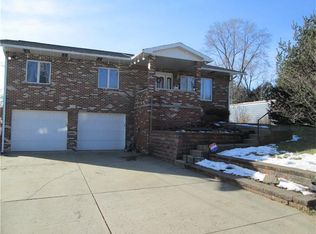 2705 24th Ave, Beaver Falls, PA 15010