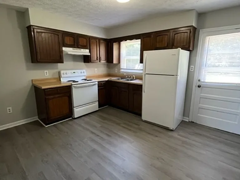 314 Walters Ln — Photo 6