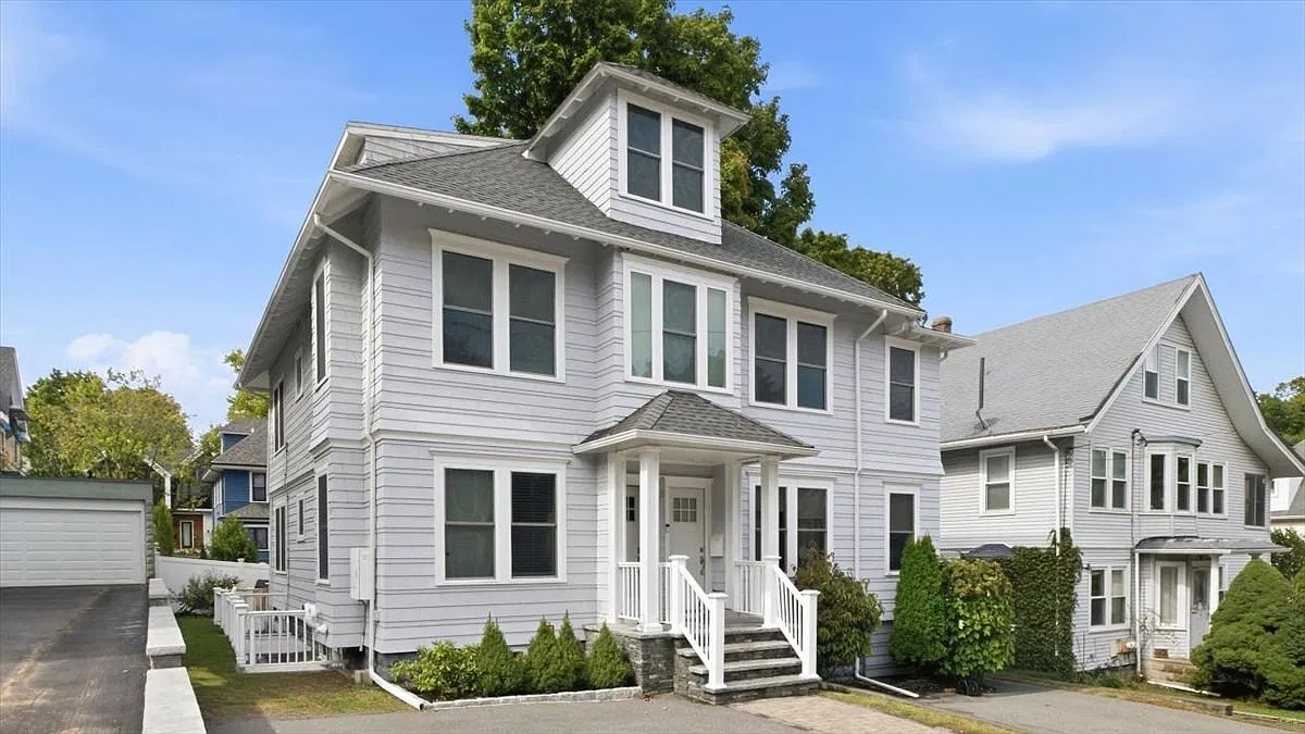 4 bed, 3.0 bath, 2703 sqft, $5,700 — Photo 1