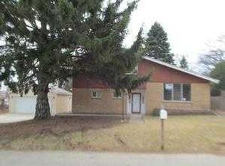 2005 12th St, Winthrop Harbor, IL 60096