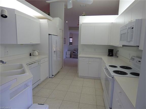 3rd image of 14811 Crystal Cove Ct APT 1102