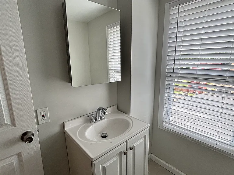 249 Rutter Ave #3 — Photo 8