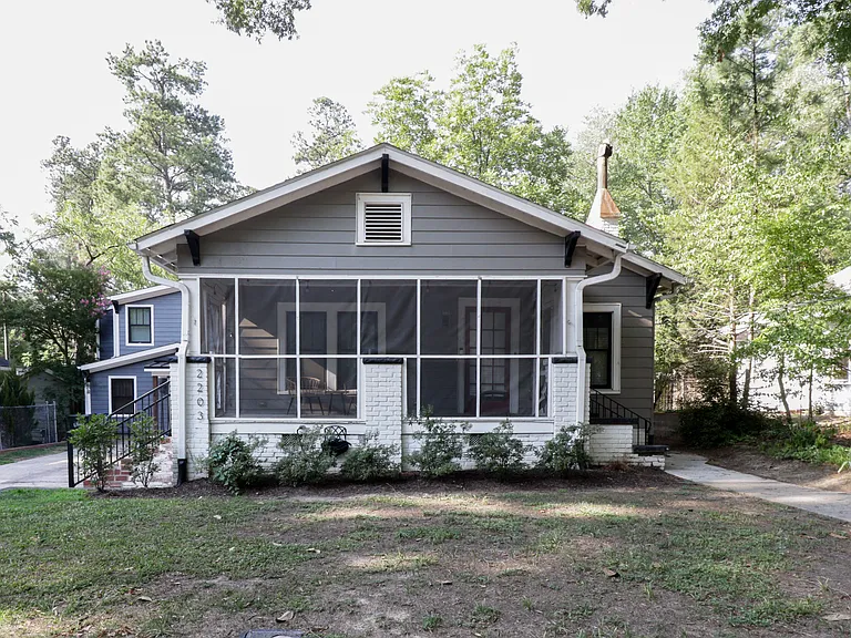 2203 Woodrow St — Photo 1