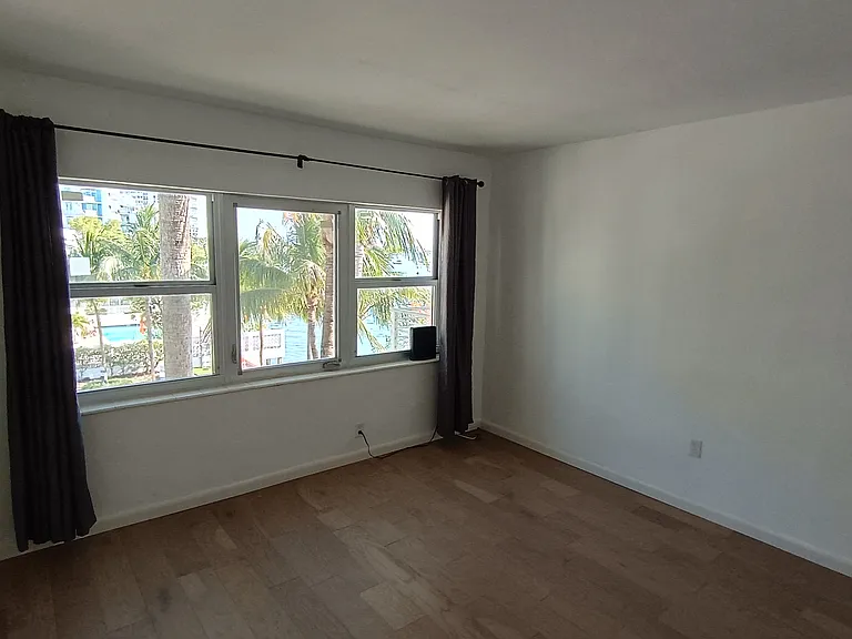 1441 Lincoln Rd #406 — Photo 5