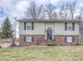 215 Tallman Dr, Blountville, TN 37617