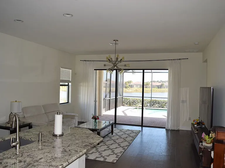 1534 Marton Ct — Photo 17