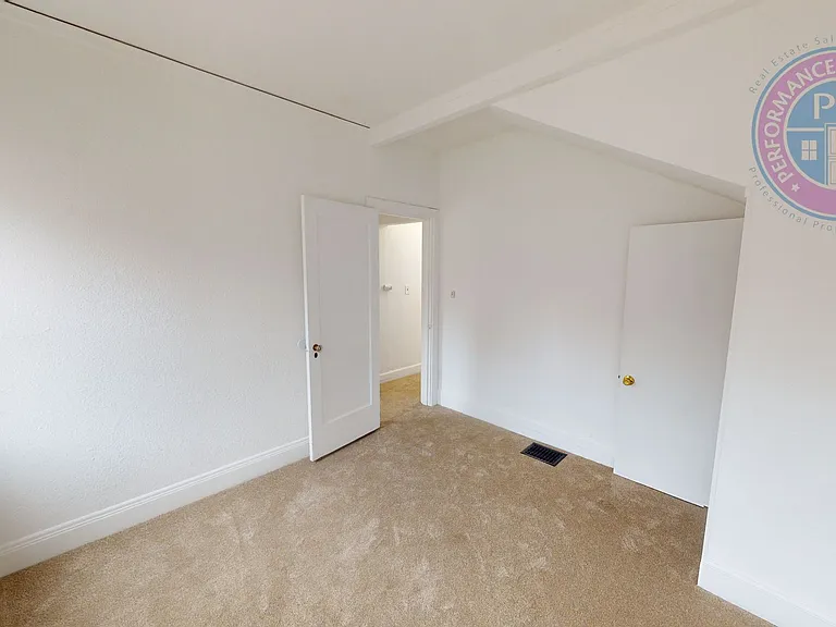 43 Ladd St — Photo 12