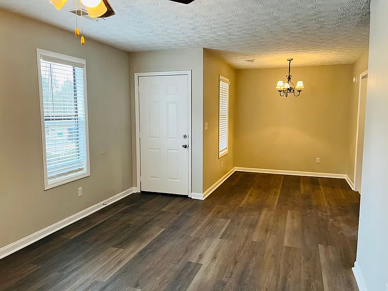 145 Pine Ter — Photo 5