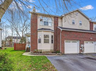 31 Burke St, Manalapan, NJ