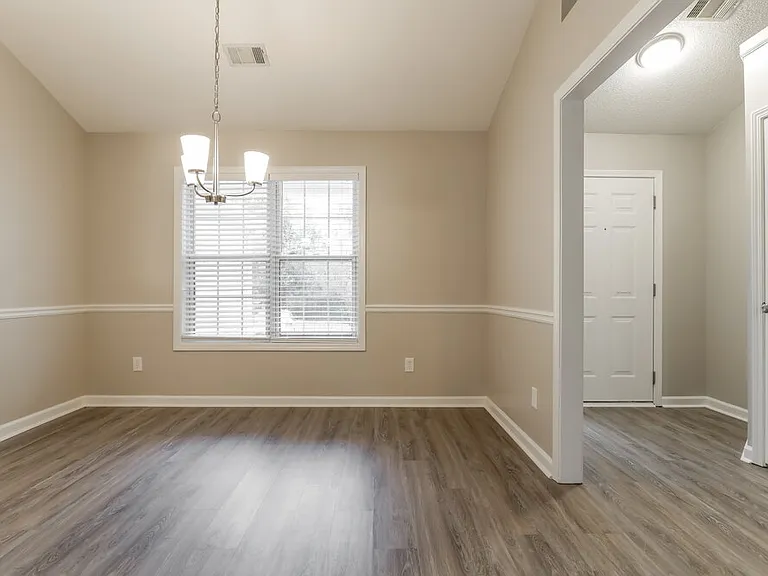 963 Laurel Green Ln — Photo 5