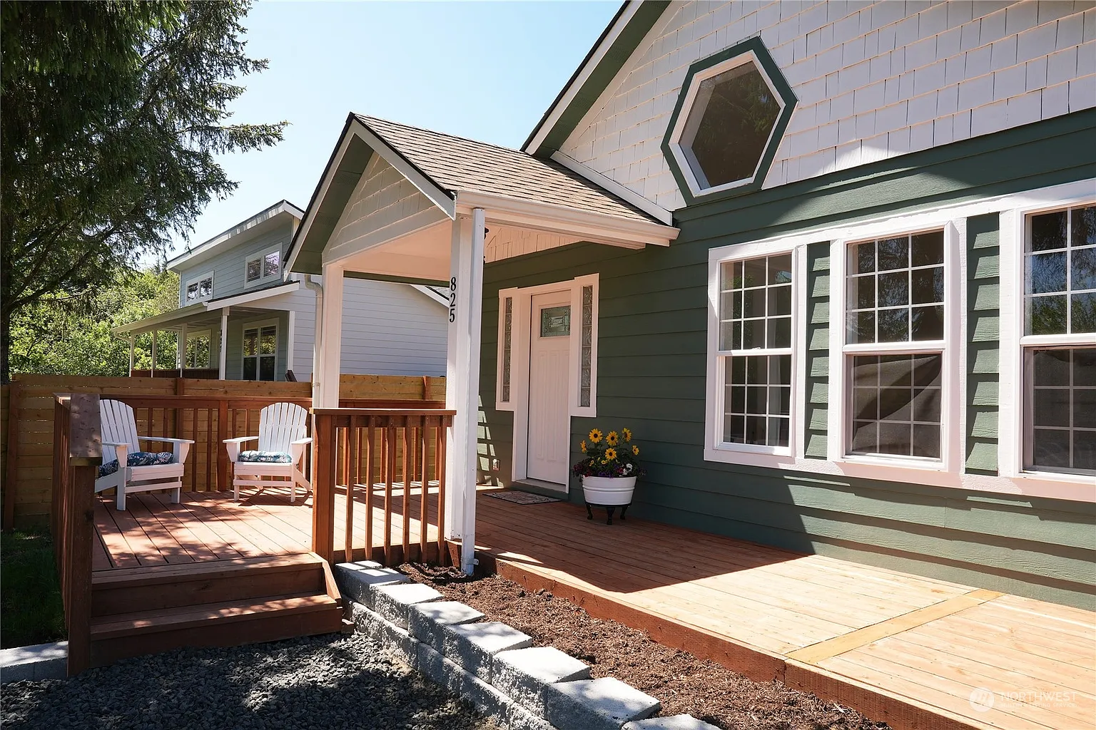 825 Vagabond Avenue photo 1