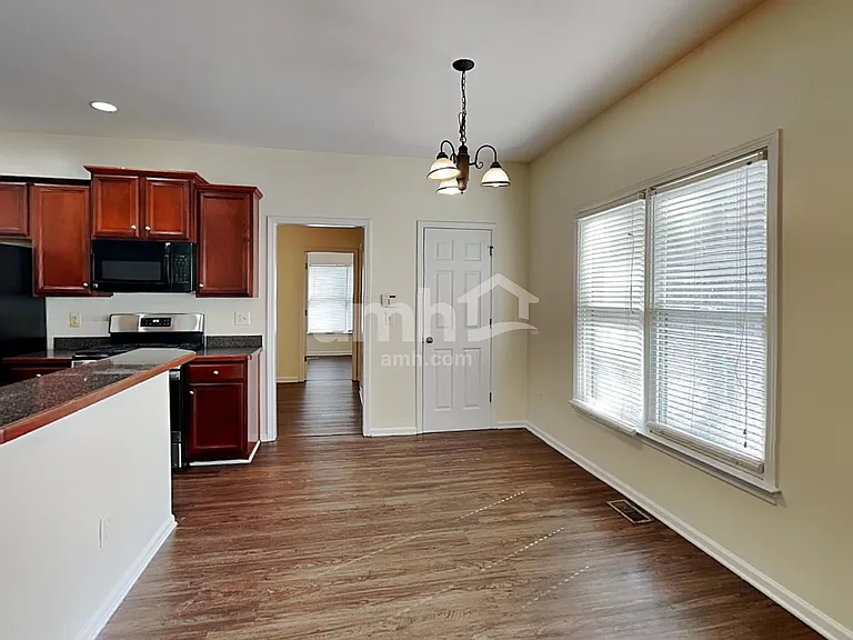 34 Kodiak Ct — Photo 4