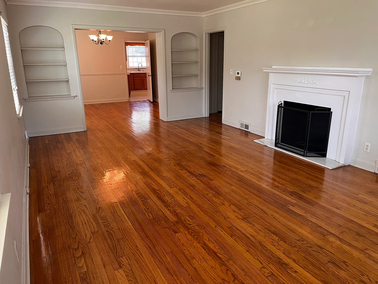 2620 N Ripley St — Photo 2