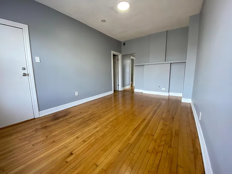 2323 W Fullerton Ave #3 — Photo 9