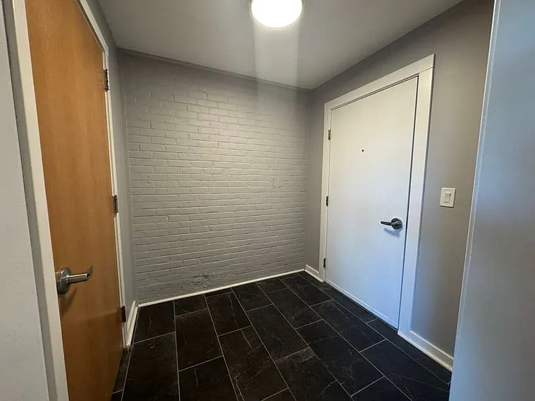 60 Coleman St #2M — Photo 3