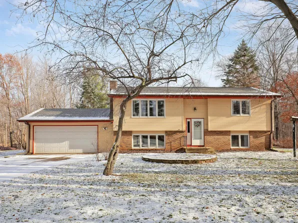 18011 Concord Dr NE, Ham Lake, MN 55304