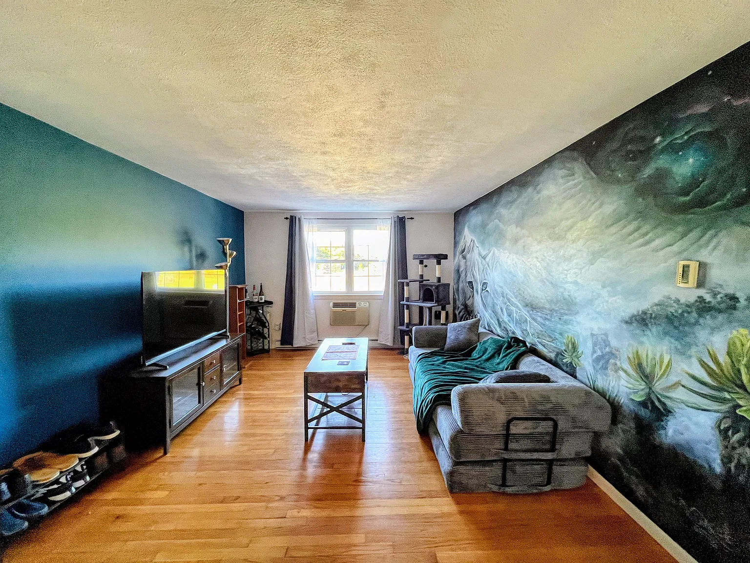 2 bed, 665 sqft, $3,000 — Photo 3