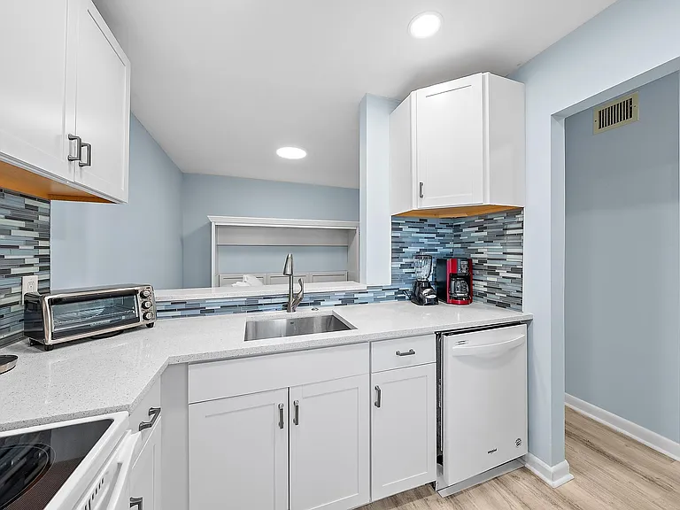 3851 N Ocean Blvd #202 — Photo 7