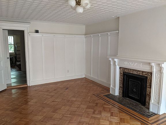 4th image of 600 5th St #1