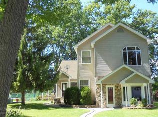 3451 Riverside Dr, Port Huron, MI 48060