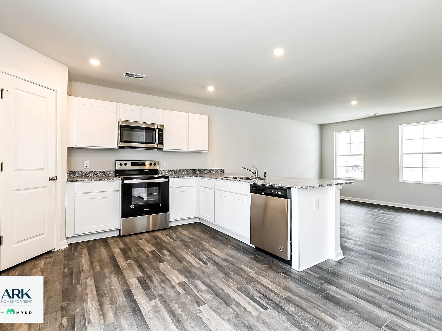 4 bed, 2.0 bath, 1776 sqft, $1,895 — Photo 4
