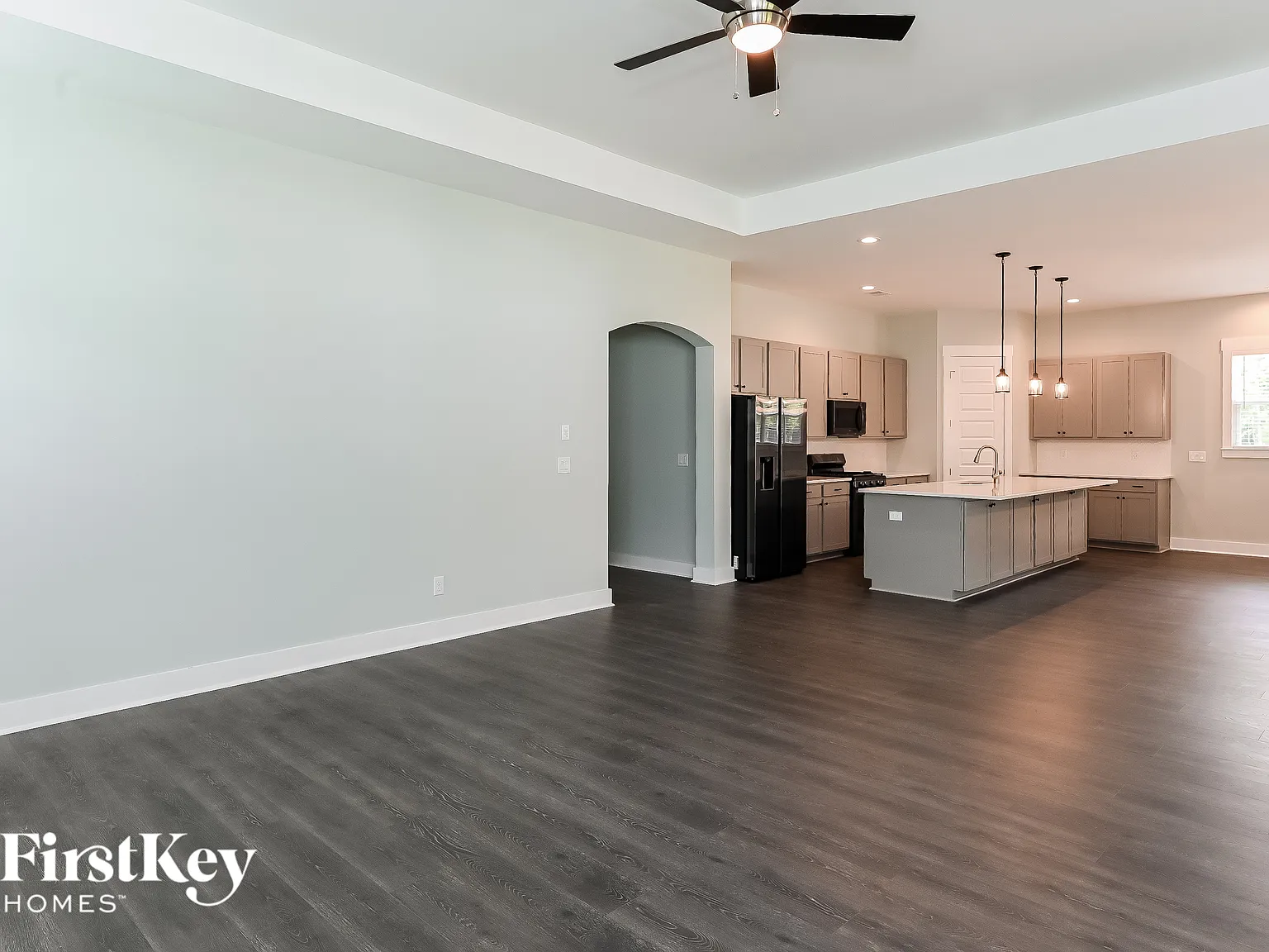 4 bed, 3.0 bath, 2415 sqft, $3,045 — Photo 2