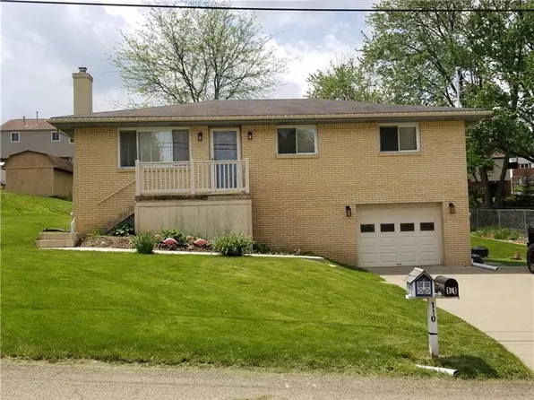 110 Mayer Dr, Oakdale, PA 15071