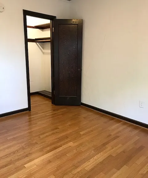 924 16th Ave — Photo 8