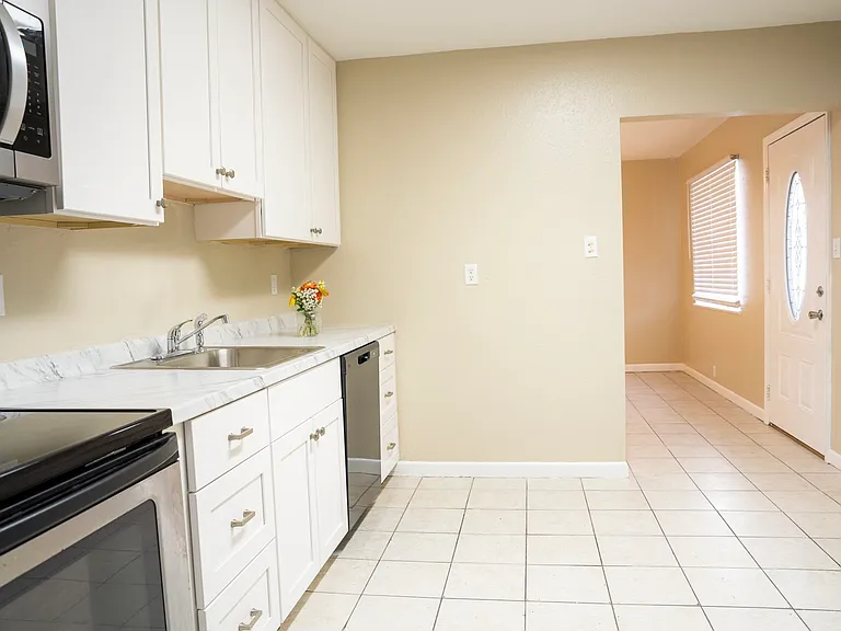 6220 Massachusetts Ave #A — Photo 28